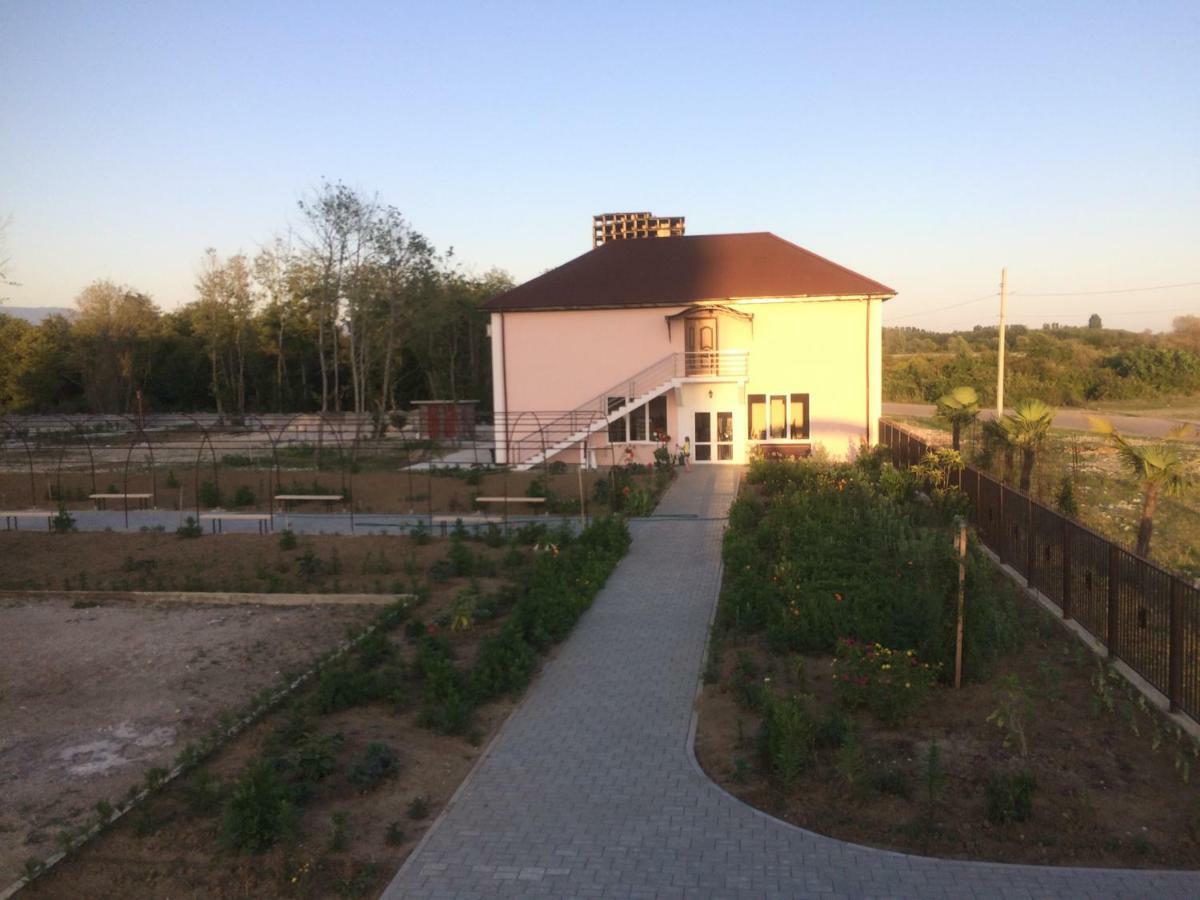 Hotel 777 Gudauta Εξωτερικό φωτογραφία