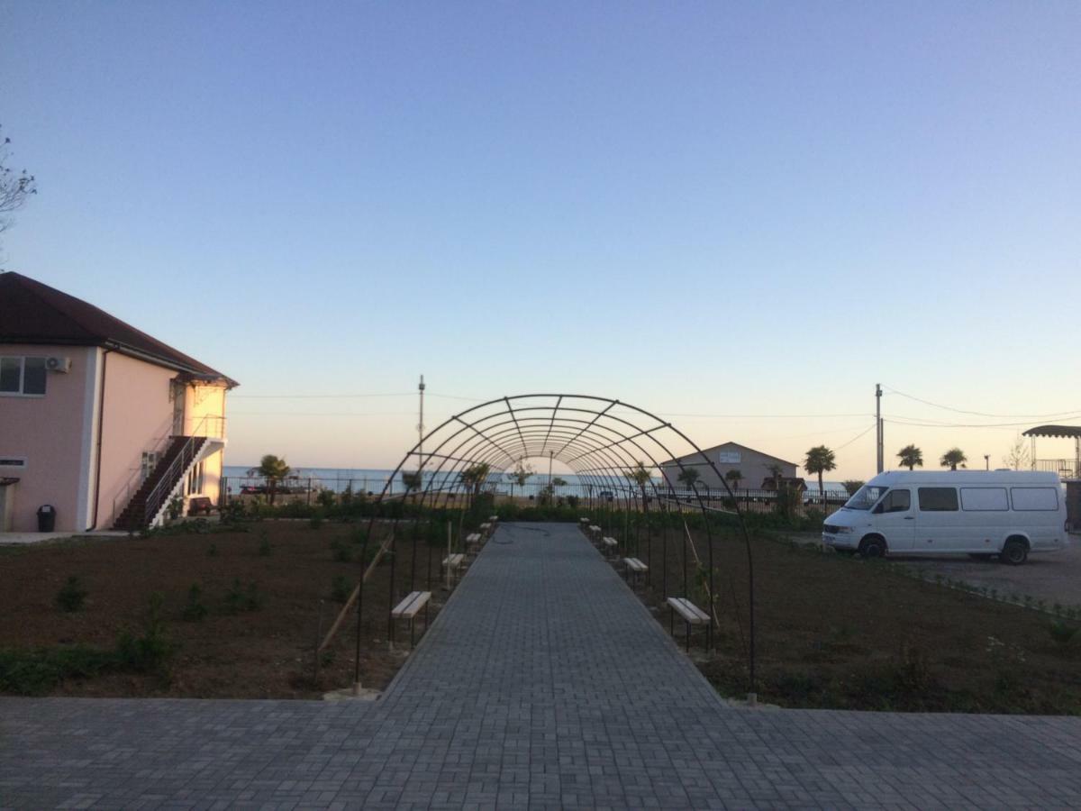 Hotel 777 Gudauta Εξωτερικό φωτογραφία